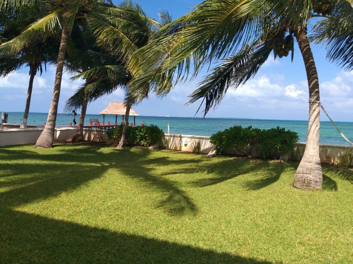 Casa Frente Al Mar Villa Cancun Exterior photo